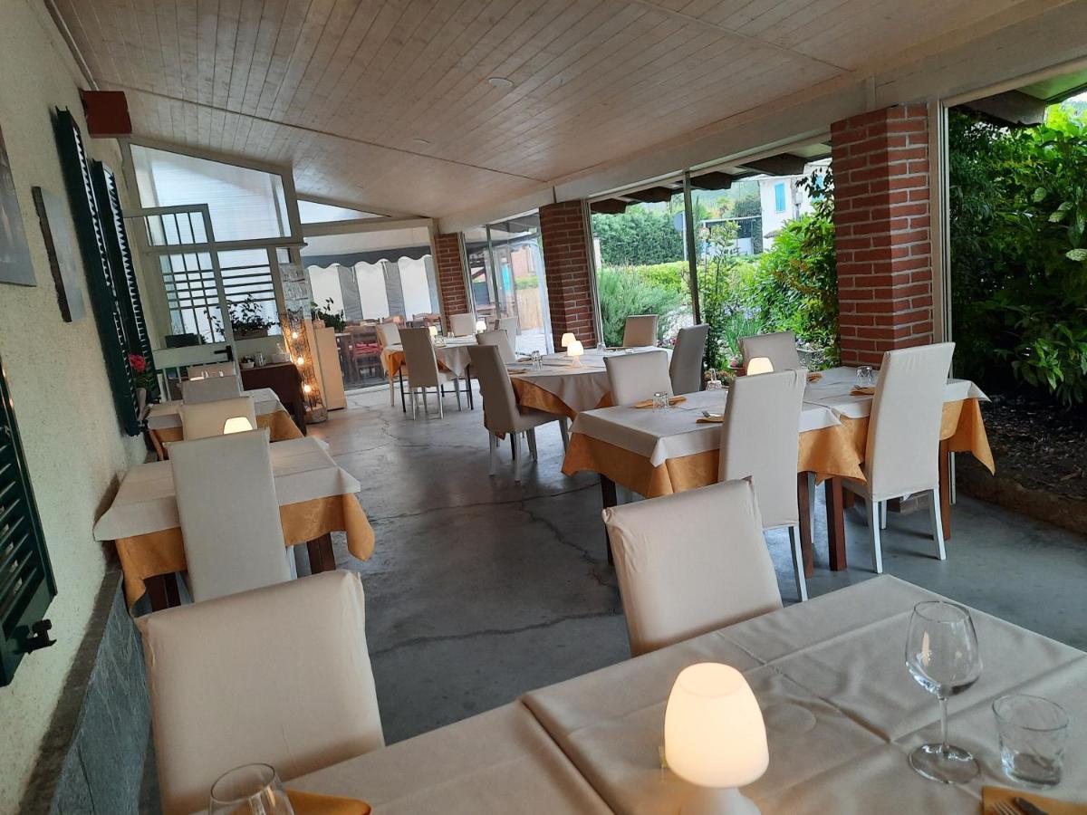 Locanda Della Luna Rossa Calosso Extérieur photo